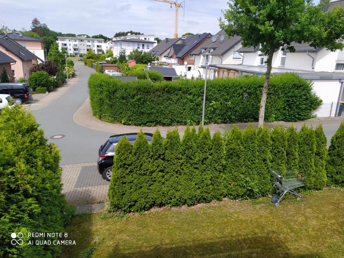 Romantischer Traum, Zimmer Mit Tv Inkl Netflix Super Late Check In Moeglich Bielefeld Ngoại thất bức ảnh